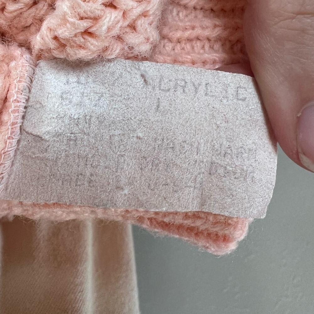 CLEAR-OUT VNTG Donagain Knit Sweater Made in the USA - Picture 6 of 6